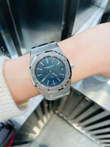 Audemars Piguet Royal Oak “Jumbo” Extra-Thin 16202ST.OO.1240ST.01 Super Accurate Clone photo review
