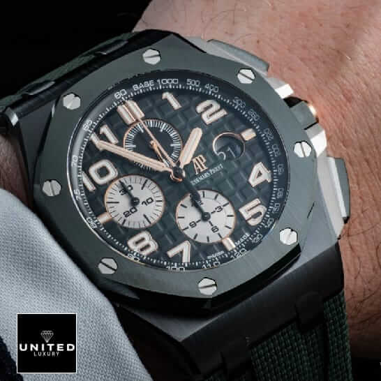 Audemars Piguet Royal Oak Offshore 26405CE.OO.A056CA.01 "Green Dial" High-End Clone Quality ap green black ceramic replica hand 1