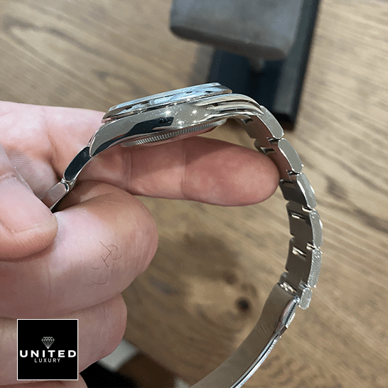 Rolex Datejust 126200-0008 oyster bracelet replica side view