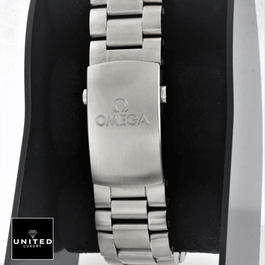 Omega Seamaster Planet Ocean 232.30.46.51.01.003 Ultimate Clone Quality omega seamaster planet ocean steel 232.30.46.51.01.003 black dial man Omega Seamaster Stainless Steel Bracelet Replica on the black stand