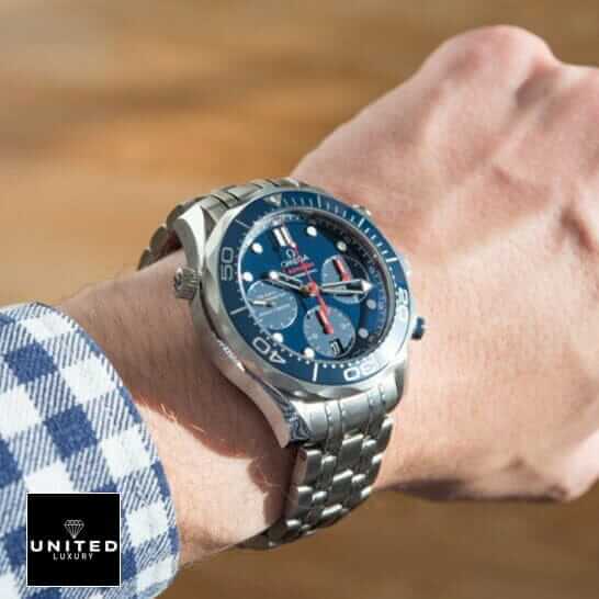 Omega Seamaster Diver Co-Axial Chronograph 212.30.44.50.03.001 Mirror Clone Quality omega 300m chronograph replica 2 Omega Seamaster Blue Dial 300m Stainless Steel Bracelet Replica on the man wrist