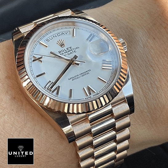 Rolex Day-Date President Rose Gold Roman Dial 118235F-0024 Ultra Fine Replica rolex day date 118235f 0024 replica hand Rolex Day-Date President 118235f-0024 White Dial Replica on his arm