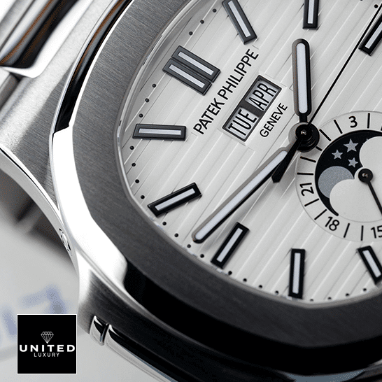 Patek Philippe Nautilus Annual Calendar 5726 "White Dial" Super Accurate Clone patek philippe nautilus 5726 white dial man right Patek Philippe Geneve White Dial Steel Case Replica front view