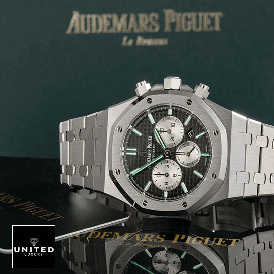 Audemars Piguet Black Dial & Dial Phosphor Replica on the ap box