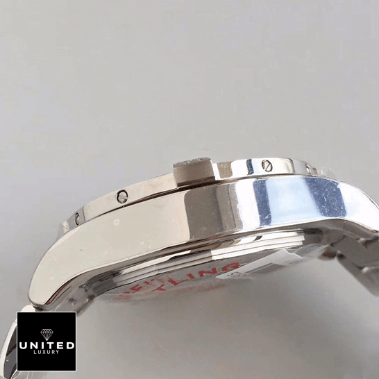 Breitling Avenger A13381 Super Clone?|?United?Luxury breitling avenger A1338111F564170A replica leftside breitling-avenger-A1338111F564170A-replica-leftside