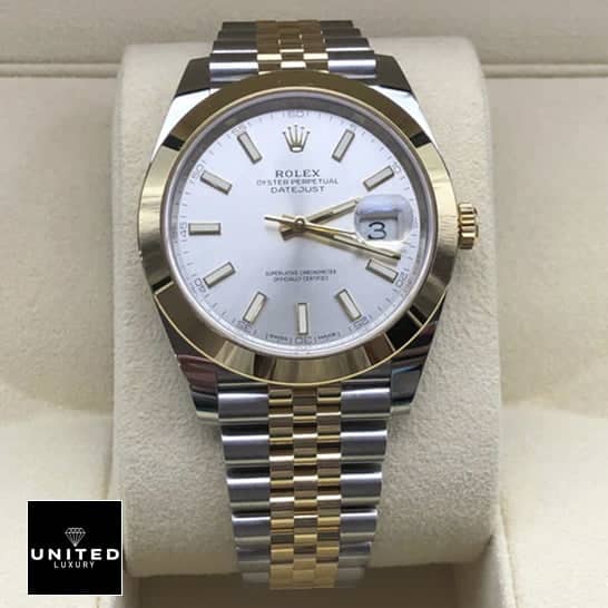 Rolex Datejust 126303-0002 Yellow Gold Super Accurate Clone rolex datejust 41 gold unitedluxury Rolex Datejust 41 126303-0002 Yellow Gold Bezel Two Tone Bracelet Replica in box