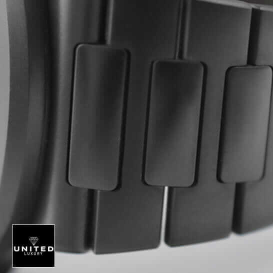 Patek Philippe Nautilus 5711/1A-010 "Black Dial" High-End Replica 1:1 nautilus 5711 black replica 4 Patek Phlippe Stainless Steel Black Bracelet Replica close bracelet view