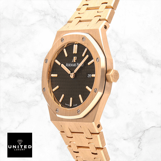 Ap Quartz Replica Audemars Piguet Royal Oak 67650OR.OO_.1261OR.01 Gold Case Replica ceramic background
