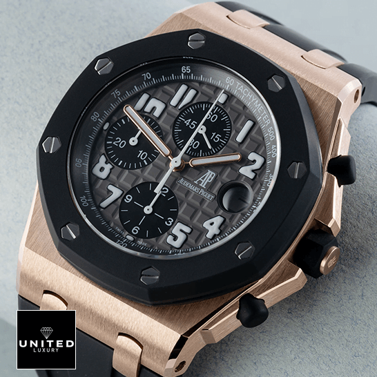 Audemars Piguet Royal Oak Siyah Kadran 25940OK.OO_.D002CA.01 Replika beyaz arka plan