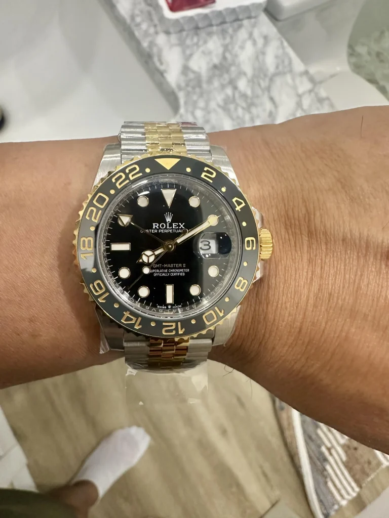 Superclone Rolex GMT-Master II Black Dial “Zombie??126713GRNR photo review