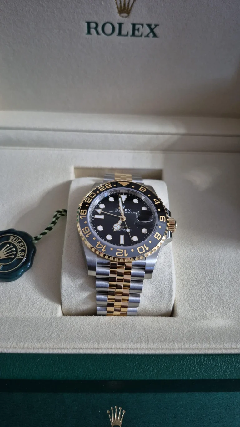 Superclone Rolex GMT-Master II Black Dial “Zombie??126713GRNR photo review
